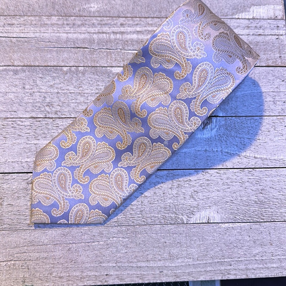 Colors by Alexander Julian Paisley Neck Tie